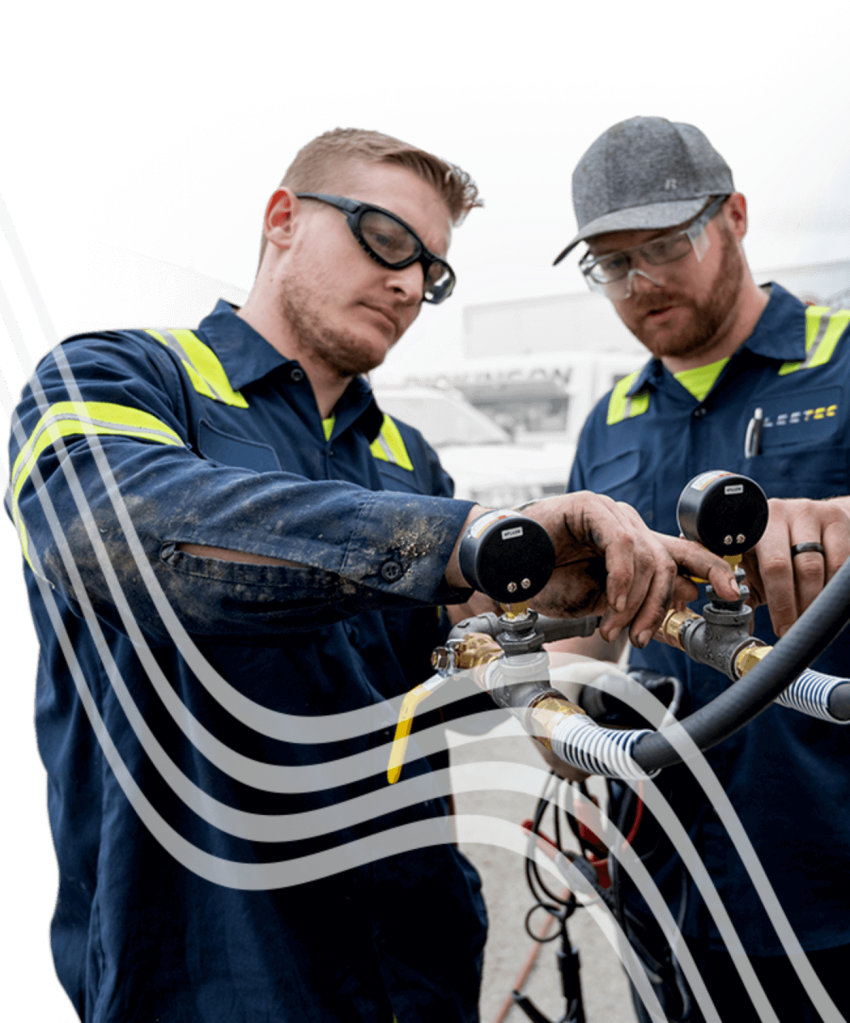 CAM_FleetServices_Technicians2x (2) (1) CAM_FleetServices_Technicians2x (2) (1)