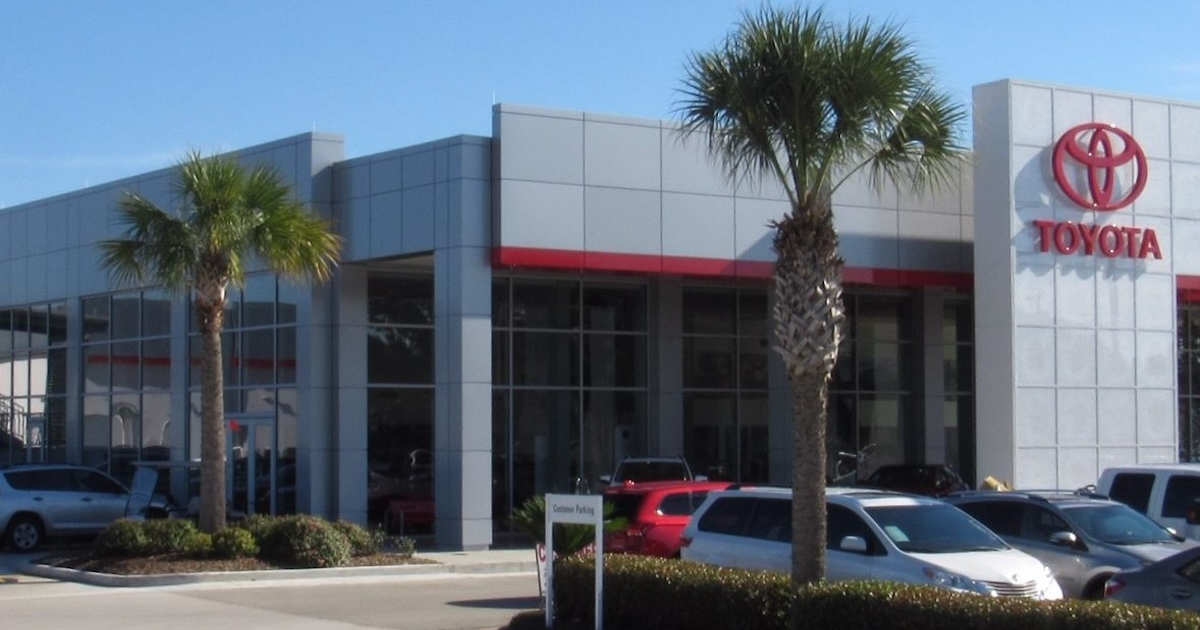 New-Vehicle Inventory Increases as 2025 Model Years Begin to Arrive; Automakers Take Notice